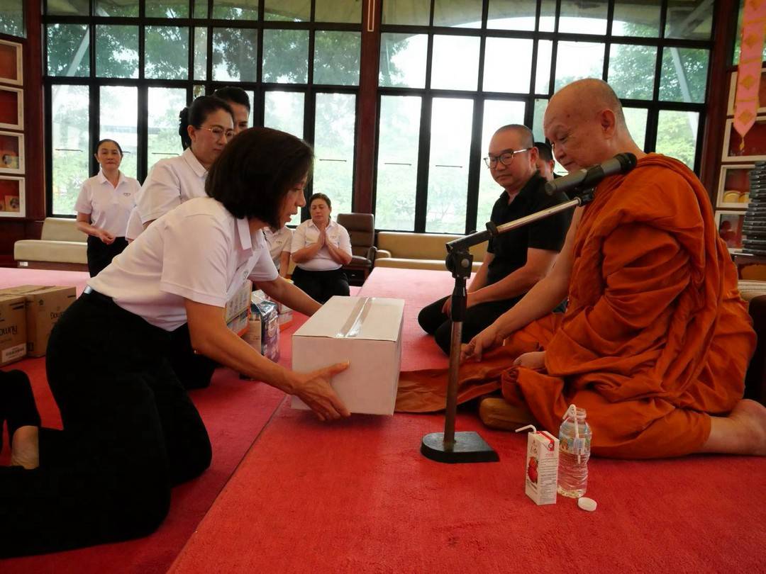๘๔ กิจกรรม "จิตอาสา เสบียงบุญ จากผู้ให้ถึงผู้รับ" โดยโครงการศูนย์ส่งเสริมการเรียนรู้ สมาคมภริยาข้าราชการสำนักงานปลัดกระทรวงกลาโหม