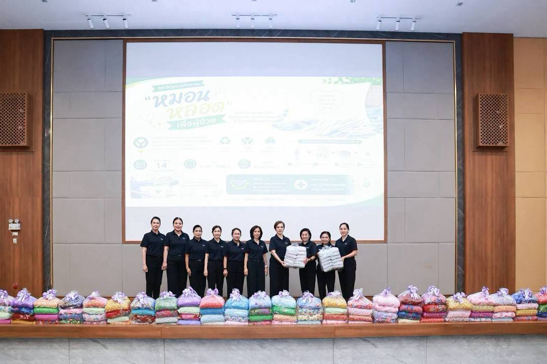 ๘๗ กิจกรรมการทำหมอนหลอด โดยฝ่ายกิจกรรมและโครงการ สมาคมภริยาข้าราชการสำนักงานปลัดกระทรวงกลาโหม
