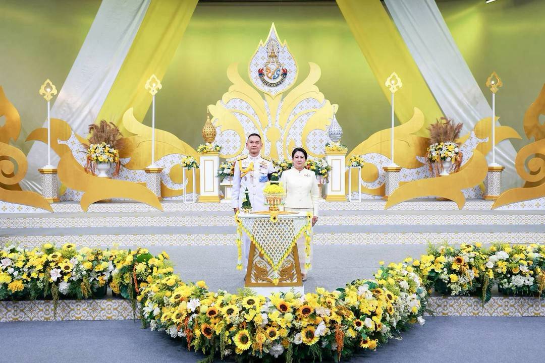 ๘๘ การบันทึกเทปโทรทัศน์อาเศียรวาทถวายพระพรชัยมงคล เนื่องในโอกาสวันเฉลิมพระชนมพรรษาพระบาทสมเด็จพระเจ้าอยู่หัว (สป.)