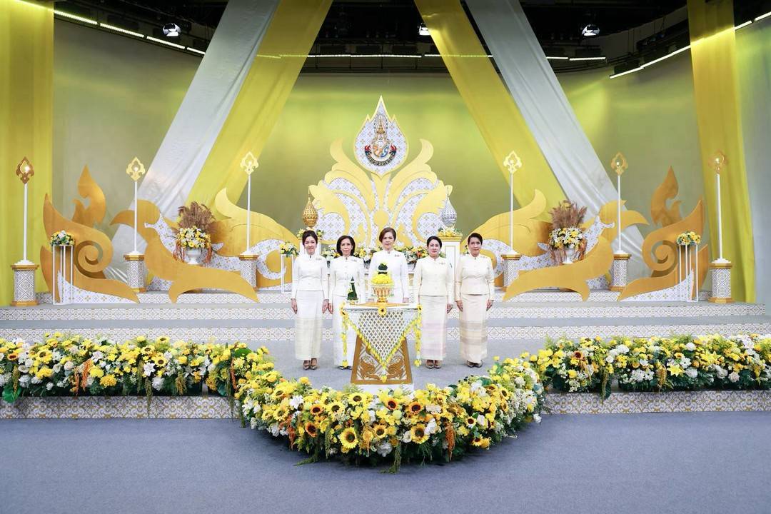 ๘๘ การบันทึกเทปโทรทัศน์อาเศียรวาทถวายพระพรชัยมงคล เนื่องในโอกาสวันเฉลิมพระชนมพรรษาพระบาทสมเด็จพระเจ้าอยู่หัว (สป.)