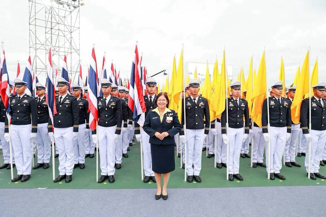 ๙๗ พิธีถวายเครื่องราชสักการะ วางพานพุ่ม และจุดเทียนถวายพระพรชัยมงคล เนื่องในโอกาสวันเฉลิมพระชนมพรรษาพระบาทสมเด็จพระเจ้าอยู่หัว (๒๘ ก.ค.๖๙)