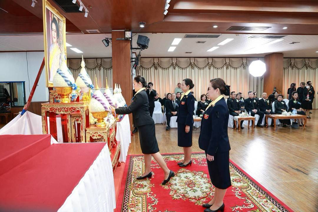๑๐๐ พิธีเปิดกิจกรรมในโอกาสสัปดาห์วันแม่แห่งชาติ และพิธีถวายพานพุ่มราชสักการะแด่สมเด็จพระนางเจ้าสิริกิติ์ พระบรมราชินีนาถ พระบรมราชชนนีพันปีหลวง ในโอกาสสัปดาห์วันแม่แห่งชาติ งานวันแม่แห่งชาติ ประจำปี ๒๕๖๙