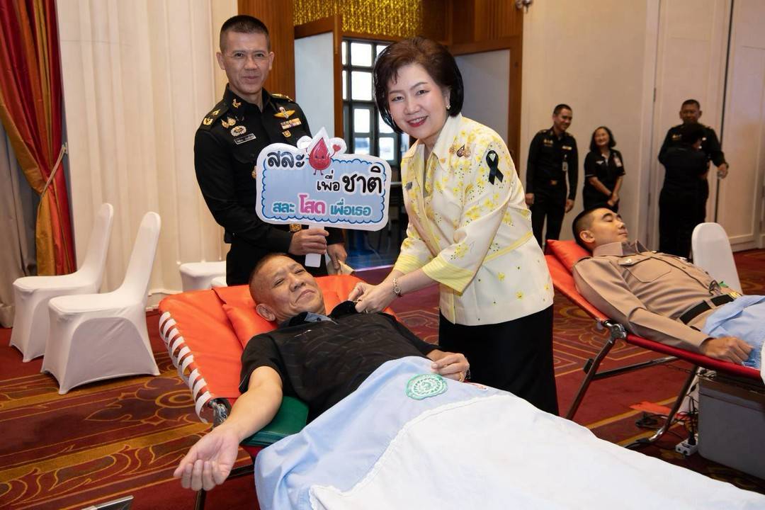 ๑๐๑ กิจกรรมบริจาคโลหิตถวายเป็นพระราชกุศลเนื่องในโอกาสวันคล้ายวันพระราชสมภพสมเด็จพระนางเจ้าสิริกิติ์ พระบรมราชินีนาถ พระบรมราชชนนีพันปีหลวง (๑๒ ส.ค.๖๙)