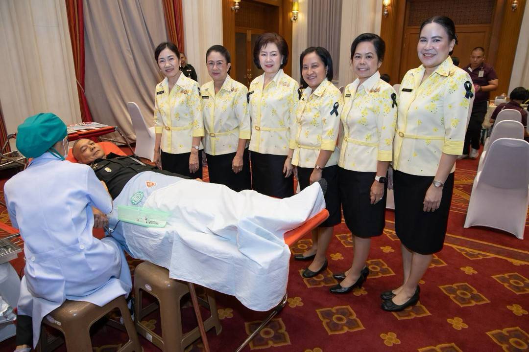 ๑๐๑ กิจกรรมบริจาคโลหิตถวายเป็นพระราชกุศลเนื่องในโอกาสวันคล้ายวันพระราชสมภพสมเด็จพระนางเจ้าสิริกิติ์ พระบรมราชินีนาถ พระบรมราชชนนีพันปีหลวง (๑๒ ส.ค.๖๙)