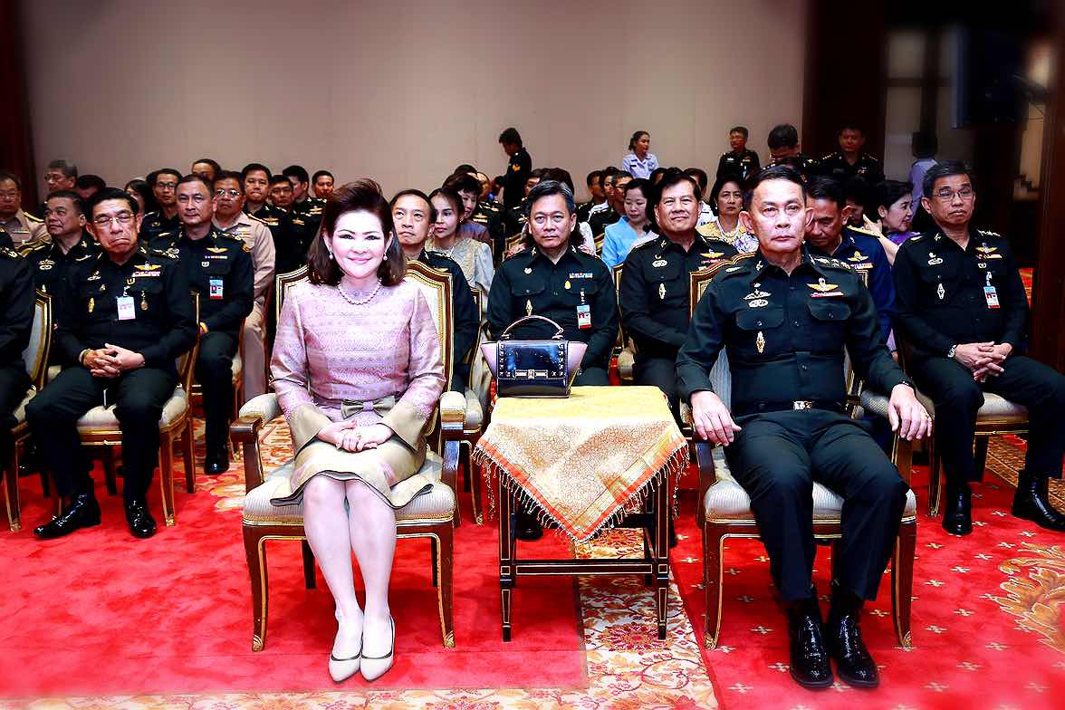099 ปลัดกระทรวงกลาโหมและนายกสมาคมภริยาเป็นประธานในพิธีวันสถาปนา สำนักงานแพทย์ ฯ ครบ 11ปี
