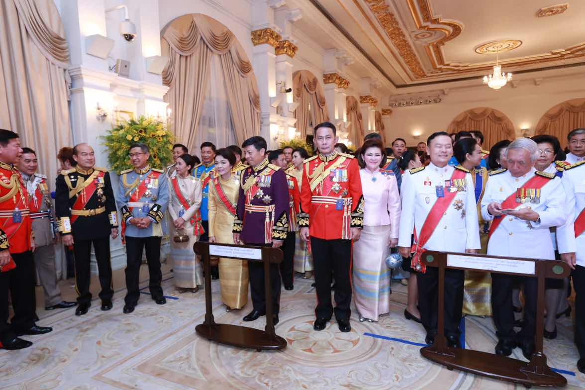 102 ปลัดกระทรวงกลาโหมและนายกสมาคมภริยาฯ ร่วมงานสโมสรสันนิบาตเฉลิมพระเกียรติ