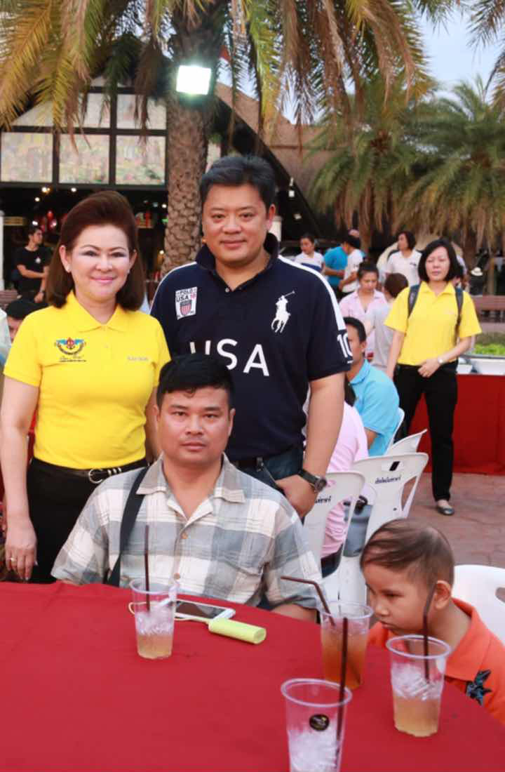 106 นายกสมาคมภริยาฯ จัดงานเลี้ยงสังสรรค์ต้อนรับผู้ร่วมโครงการ"สานรักสานฝัน รางวัลแด่น้อง" ที่ไนท์ซาฟารี
