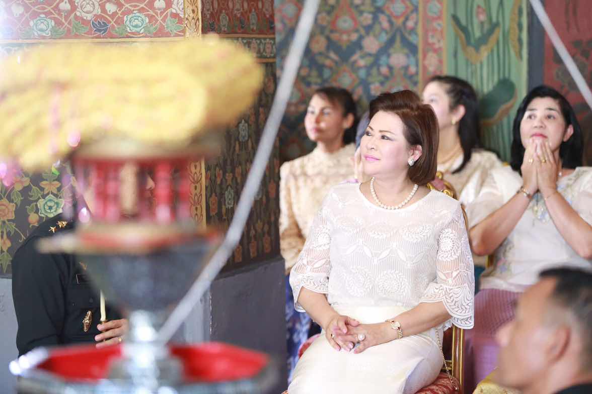 111 นายกสมาคมภริยาฯ เป็นประธานในพิธีถวายมหาสังฆทานและพิธีห่มผ้าหลวงพ่อสมปรารถนา ณ วัดพิชยญาติการามวรวิหาร