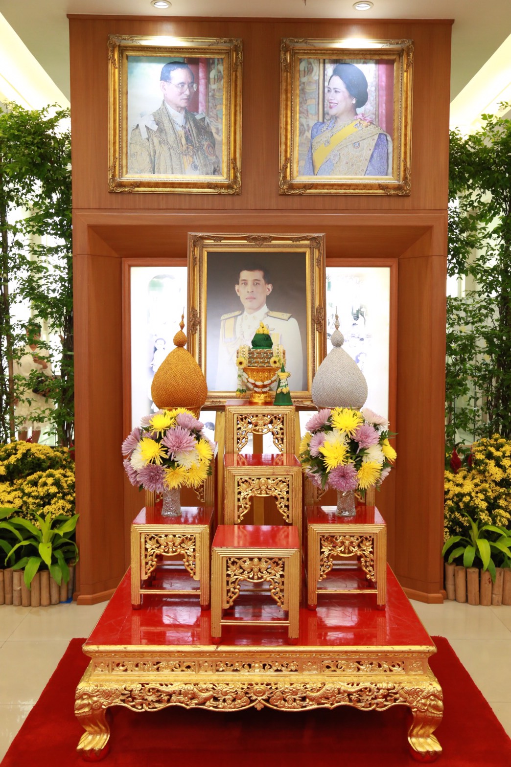 122 พล.อ.ปรีชา จันทร์โอชา ปลัดกระทรวงกลาโหม คุณผ่องพรรณ จันทร์โอชา นายกสมาคมภริยาฯ นำ คณะนายทหาร...