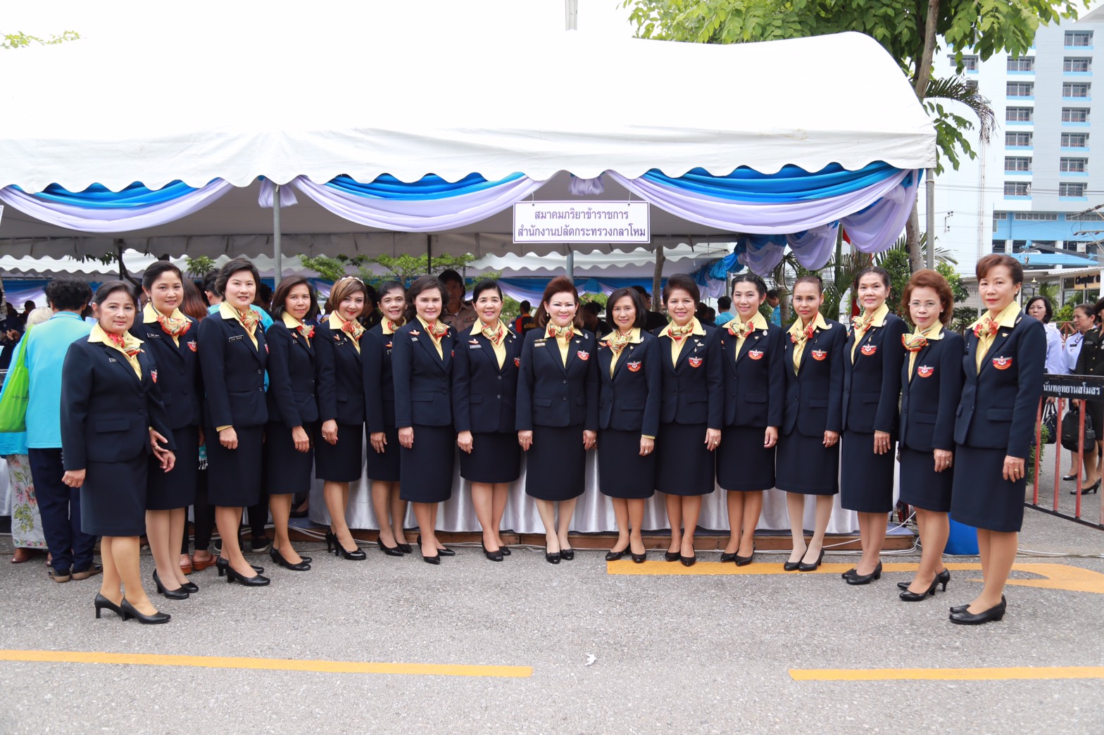 124 สมาคมแม่บ้านเหล่าทัพ ร่วมจัดกิจกรรมเฉลิมพระเกียรติสมเด็จพระนางเจ้าฯพระบรมราชินีนาถ เนื่องในโอกาส มหามงคลเฉลิมพระชนมพรรษา ๘๔ พรรษา