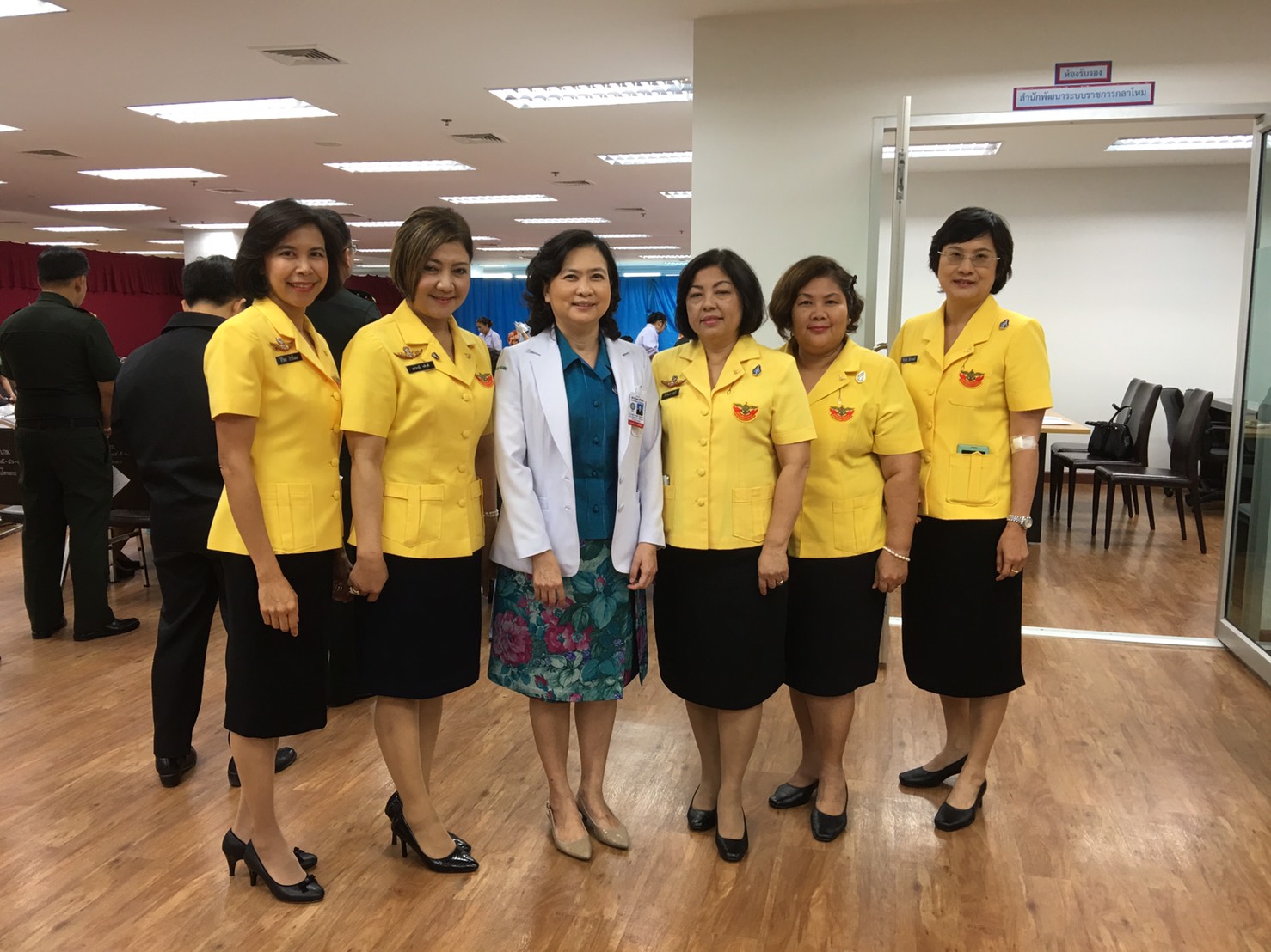 126 คณะกรรมการสมาคมภริยาฯ ร่วมกิจกรรมบริจาคโลหิต ถวายเป็นพระราชกุศลเนื่องในวโรกาสวันเฉลิมพระชนมพรรษาสมเด็จพระนางเจ้าฯ พระบรมราชินีนาถ