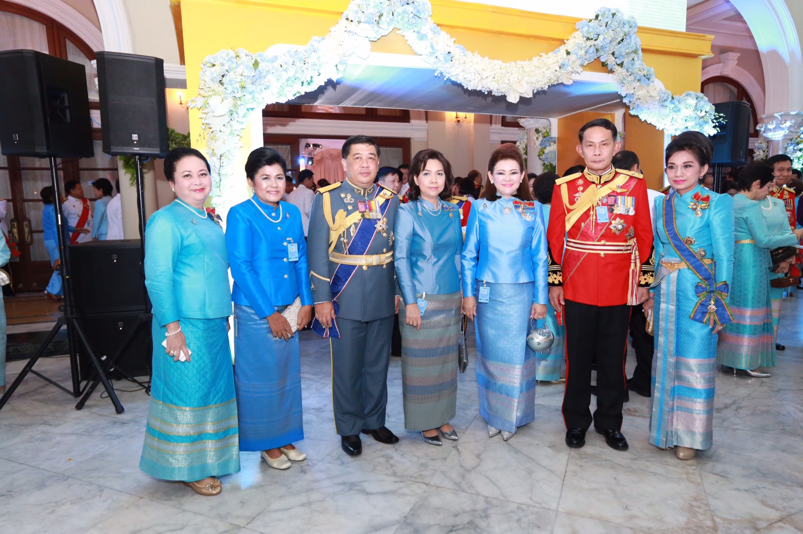 127 ปลัดกระทรวงกลาโหมและนายกสมาคมภริยาฯ ร่วมงานสโมสรสันนิบาต เนื่องในโอกาสพระราชพิธีมหามงคลเฉลิมพระชนมพรรษา ๗ รอบ