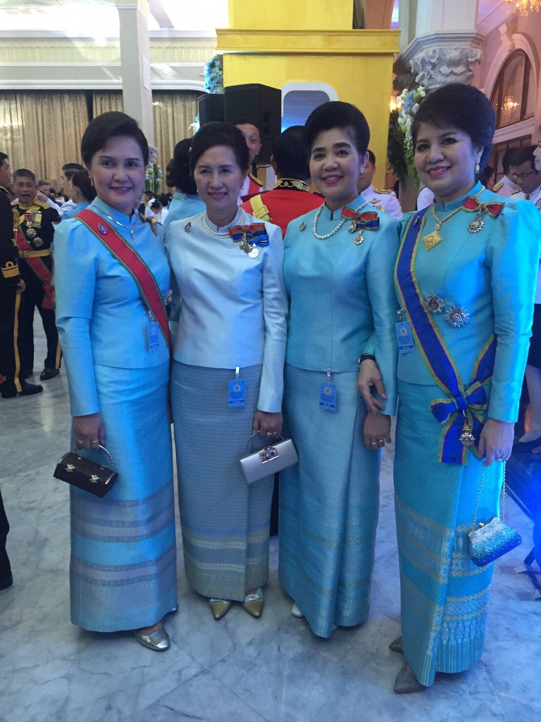 127 ปลัดกระทรวงกลาโหมและนายกสมาคมภริยาฯ ร่วมงานสโมสรสันนิบาต เนื่องในโอกาสพระราชพิธีมหามงคลเฉลิมพระชนมพรรษา ๗ รอบ