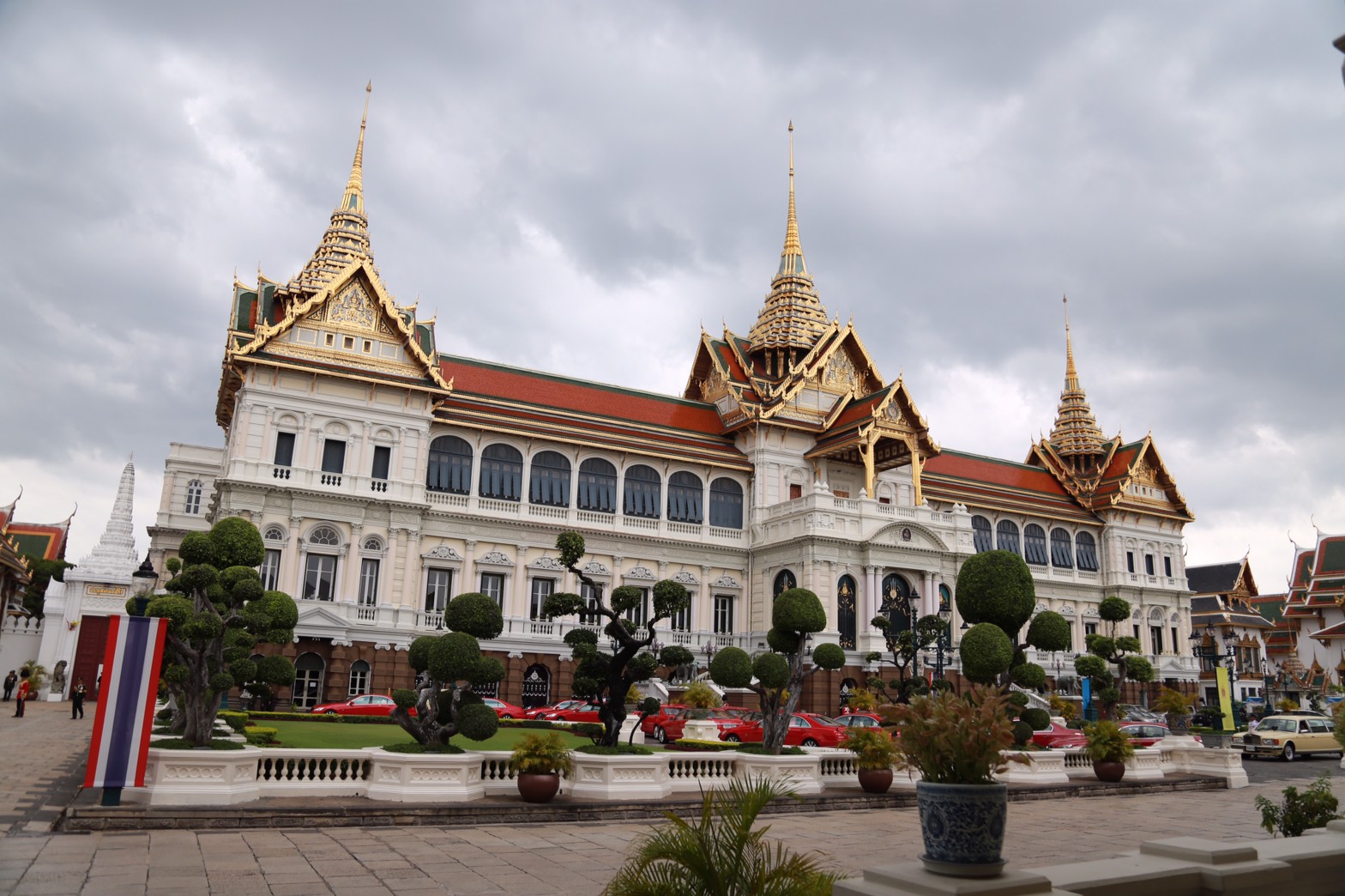 133 ปลัดกระทรวงกลาโหมและนายกสมาคมภริยาฯ ร่วมพระพิธีเลี้ยงพระเทศน์มงคลวิเศษถวายเป็นพระราชกุศลถวาย ...