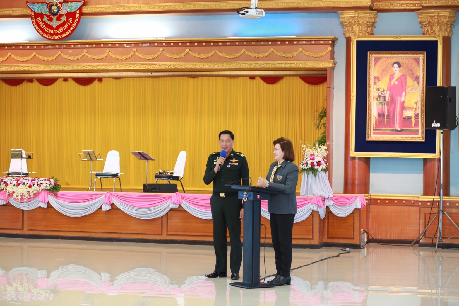 140 นายกสมาคมภริยาฯ นำคณะกรรมการสมาคมภริยาฯเข้าตรวจเยี่ยมโครงการ 4+1 ของสมาคมภริยาฯ ของ ศูนย์อำนวยการสร้างอาวุธ ศูนย์การอุตสาหกรรมป้องกันประเทศและพลังงานทหาร จังหวัดลพบุรี