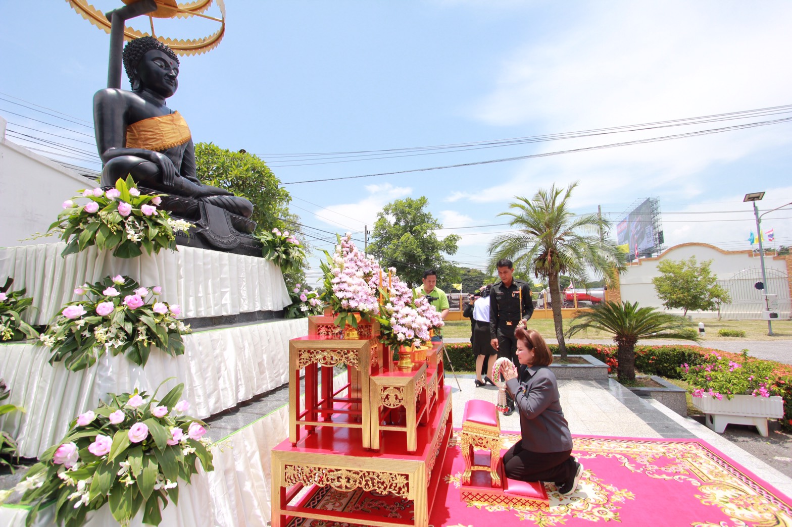 147 นายกสมาคมภริยาฯ นำคณะกรรมการสมาคมภริยาฯ เข้าตรวจเยี่ยมโครงการ ๔+๑ ของสมาคมภริยาฯ ของ โรงงานวัตถุระเบิดทหาร จังหวัดนครสวรรค์
