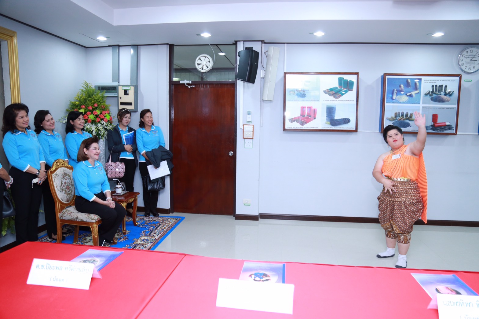 148 นายกสมาคมภริยาฯ นำคณะกรรมการสมาคมภริยาฯ เข้าเยี่ยมโครงการ "สานรัก สานฝัน รางวัลแด่น้อง" ของ โ...