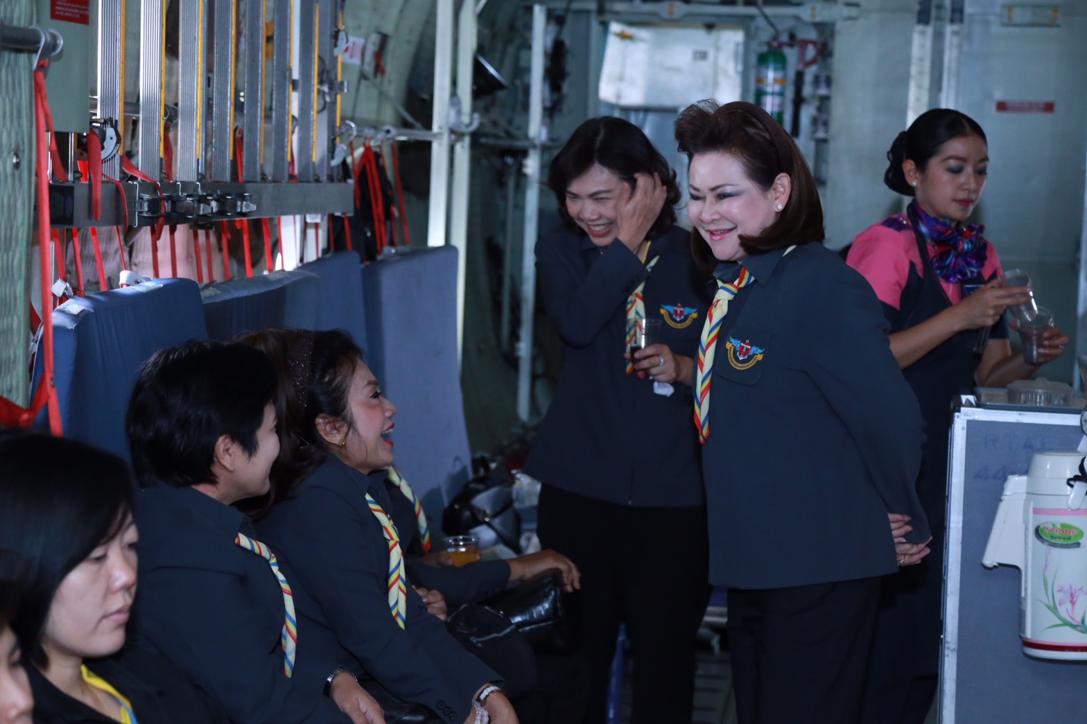 156 นายกสมาคมภริยาฯ นำคณะกรรมการสมาคมภริยาฯ เดินทางเข้า ตรวจเยี่ยมศูนย์พัฒนาปิโตเลียมภาคเหนือกรมการพลังงานทหาร พร้อมทั้งร่วมกิจกรรมปลูกต้นไม้และมอบฝายชะลอน้ำ