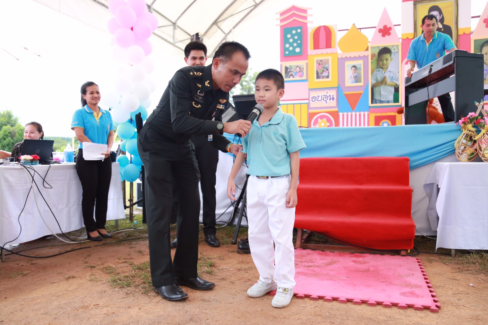 161 นายกสมาคมภริยาฯ นำคณะกรรมการสมาคมภริยาฯ พบปะครอบครัวกำลังพล ตามโครงการครอบครัวอบอุ่นใจ สายใยกำลังพล รักษ์สุขภาพดีมีความสุข ที่ศูนย์พัฒนาปิโตรเลียมภาคเหนือ