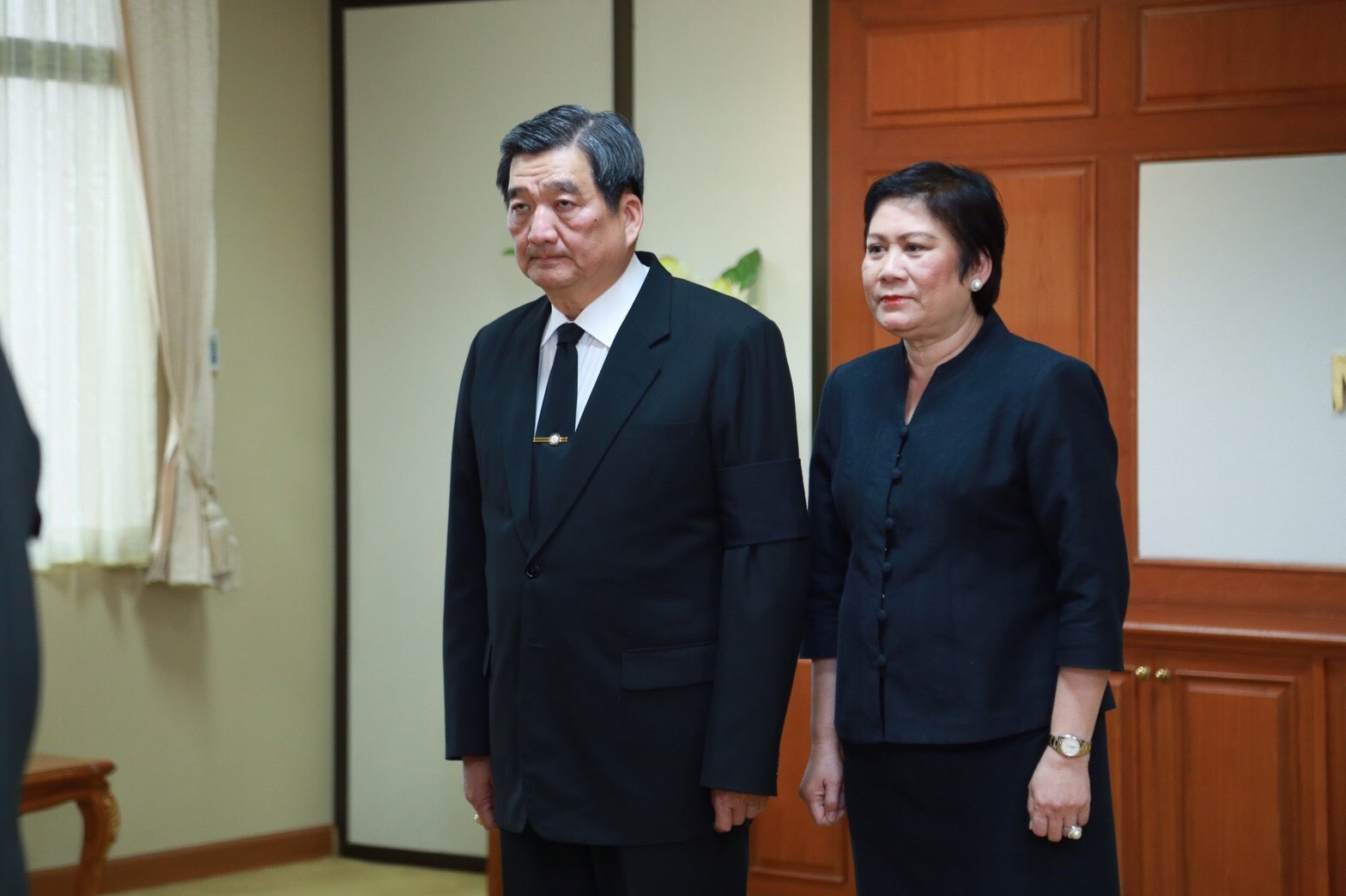 024 เมื่อวันที่ 5 มกราคม 2560 นายกสมาคมภริยาฯ, อุปนายกสมาคมฯ(1) พร้อมด้วยคณะกรรมการสมาคมฯ ร่วมคณะ พล.อ.ชัยชาญ ช้างมงคล ปลัดกระทรวงกลาโหม เข้าอำนวยพรและขอรับพร เนื่องในโอกาสวันขึ้นปีใหม่ จาก พล.อ.วันชัย เรืองตระกูล อดีตปลัดกระทรวงกลาโหม และคุณหญิงสรัสนันท์ เรืองตระกูล อดีตนายกสมาคมภริยาข้าราชการสำนักงานปลัดกระทรวงกลาโหม หลังจากนั้นได้เข้าอำนวยพรและขอรับพร เนื่องในโอกาสวันขึ้นปีใหม่ จากพล.อ.ศิริชัย ดิษฐกุล อดีตปลัดกระทรวงกลาโหม