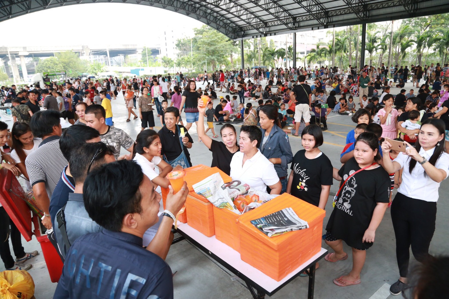 031 เมื่อวันที่ 14 มกราคม 2560 อุปนายกสมาคมภริยาฯ เป็นผู้แทน นายกสมาคมภริยาฯ พร้อมด้วยคณะกรรมการสมาคมฯ ร่วมกิจกรรมวันเด็กแห่งชาติของสำนักงานปลัดกระทรวงกลาโหม ประจำปี 2560 บริเวณบ้านพักอาศัยในพื้นที่แขวงบางจาก