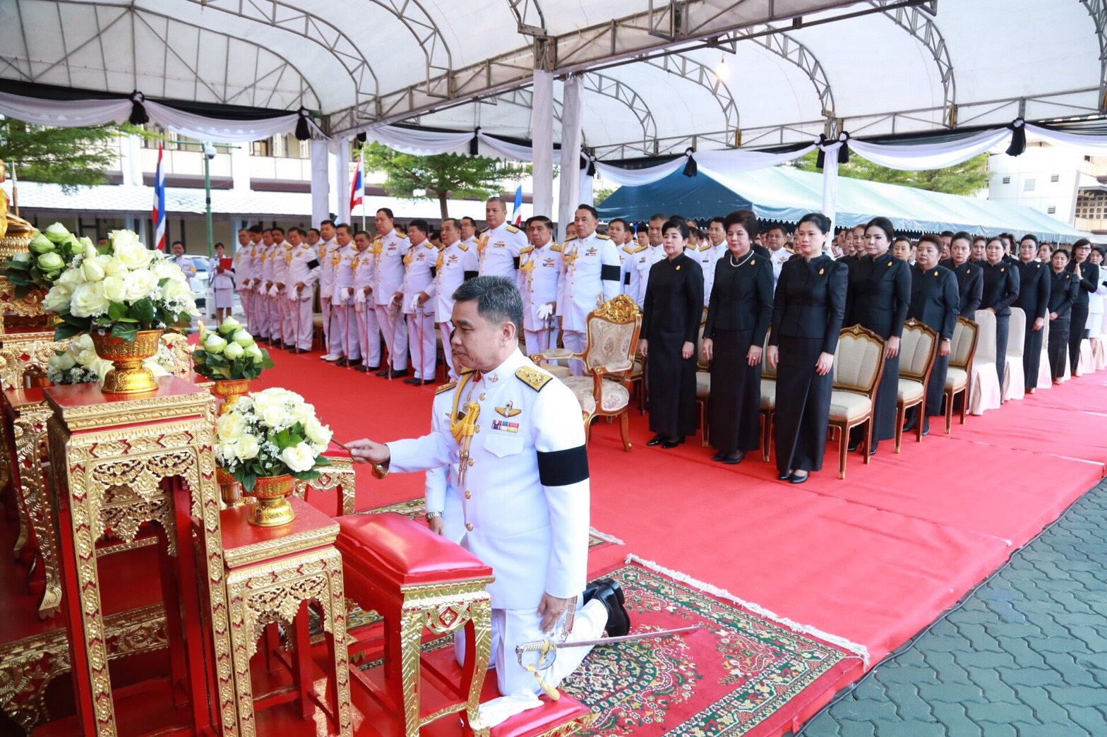 033 เมื่อวันที่ 20 มกราคม 2560 นายกสมาคมภริยาฯ พร้อมด้วยคณะกรรมการสมาคมฯภริยา ร่วมพิธีบำเพ็ญกุศลส...