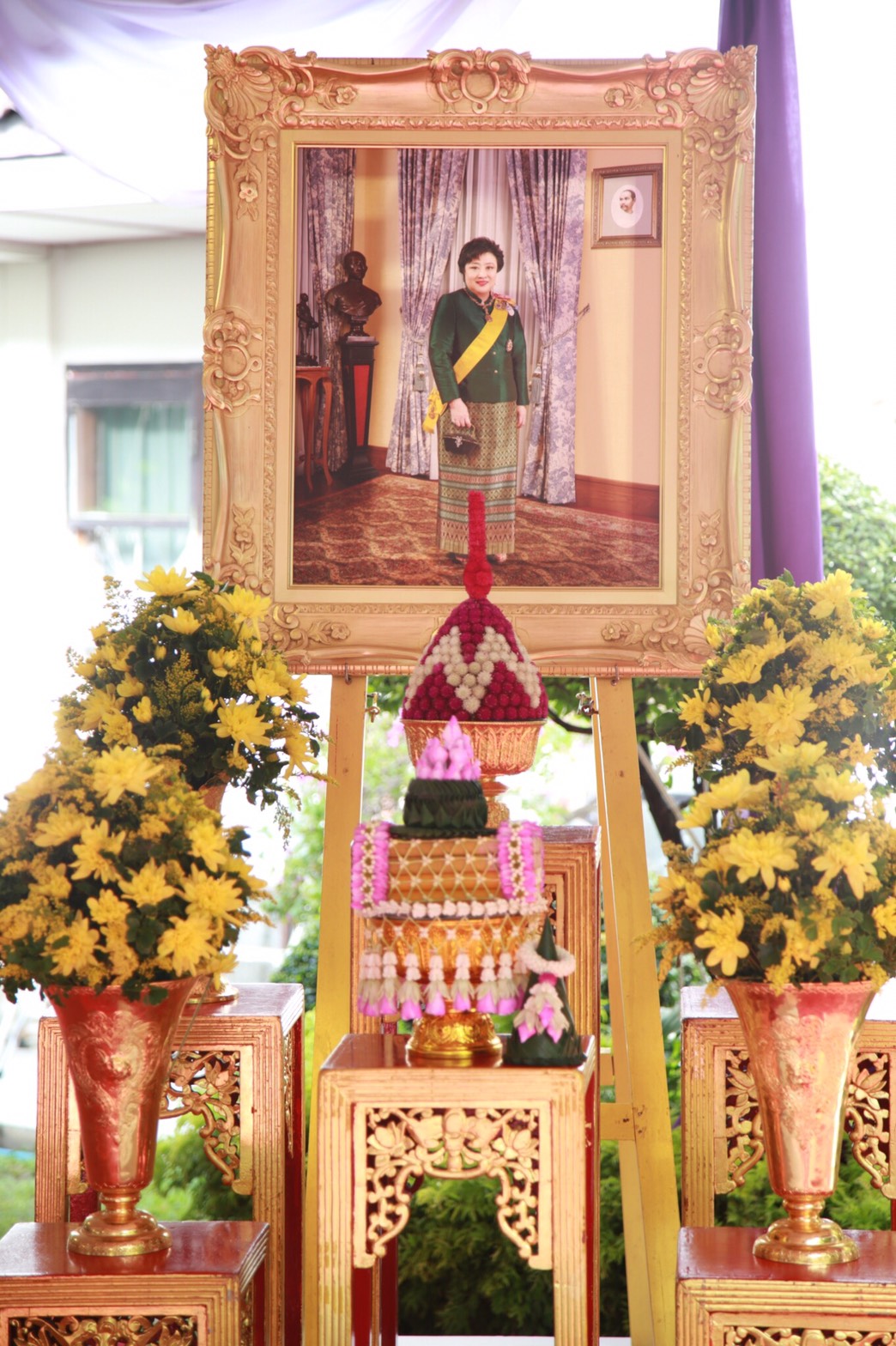 079 เมื่อวันที่ 13 กรกฎาคม 2560 คุณศรีสุภางค์ พงษ์ศิริ เป็นผู้แทนนายกสมาคมภริยาฯ พร้อมด้วยคณะ...