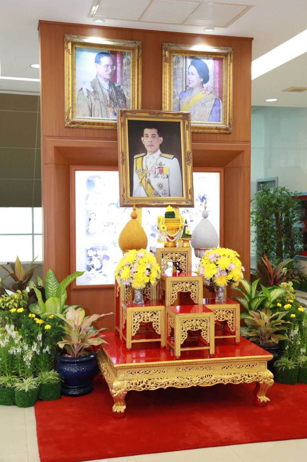 084 เมื่อวันที่ 28 กรกฎาคม 2560 เวลา 09.00 น. นายกสมาคมภริยาฯ พร้อมด้วยอุปนายกสมาคมภริยาฯ ร่...