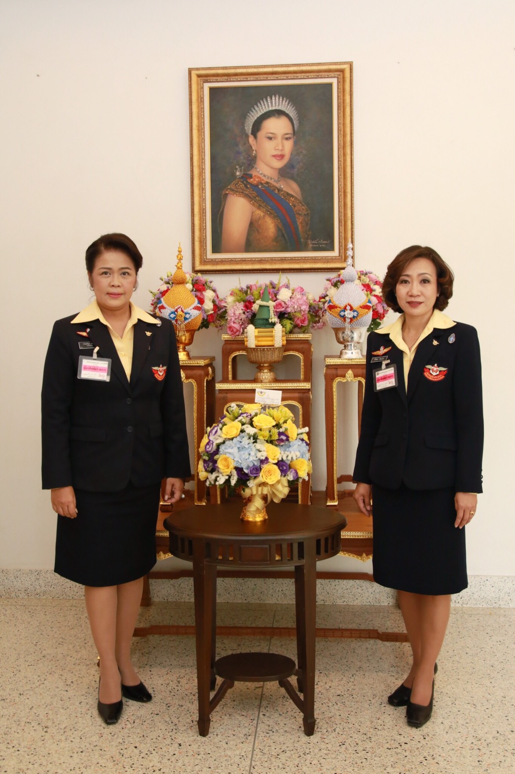 095 เมื่อวันที่ 12 สิงหาคม 2560 พ.อ.หญิงวรรณวิมล ทศวัฒน์ เป็นผู้แทนนายกสมาคมภริยาฯ พร้อมคณะฯ ร่วมทอดถวายพานทองดอกไม้สด เนื่องในโอกาสเฉลิมพระชนมพรรษา 85 พรรษา สมเด็จพระนางเจ้าสิริกิติ์ พระบรมราชินีนาถ ในรัชกาลที่ 9 ณ อาคารสถาบันสิริกิติ์ พระราชวังดุสิต แขวงสวนจิตรลดา เขตดุสิต กรุงเทพฯ