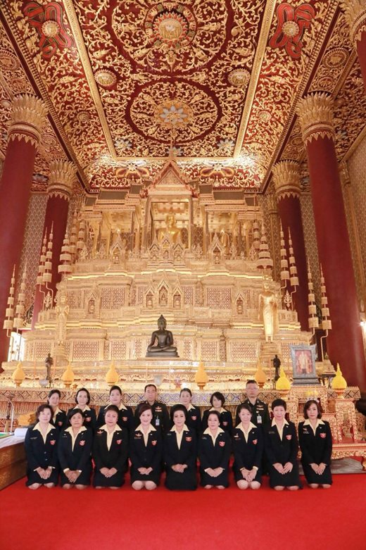 ๐๖๒ เมื่อวันที่ ๒๖ เมษายน ๒๕๖๑ นายกสมาคมภริยาฯ เป็นประธานในพิธีสงฆ์ โครงการบริบาลพระภิกษุสงฆ์ ในวัดใกล้กระทรวงกลาโหมและ สป. (ศรีสมาน) เพื่อถวายเป็นพระราชกุศลแด่ พระบาทสมเด็จพระปรมินทรมหาภูมิพลอดุลยเดช บรมนาถบพิตร ณ วัดเทพศิรินทราวาสราชวรวิหาร กรุงเทพฯ