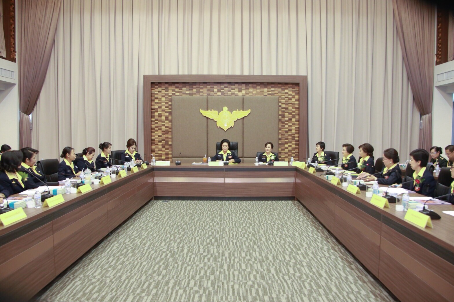 ๐๐๗ เมื่อวันที่ ๑๗ ตุลาคม ๒๕๖๐ นายกสมาคมภริยาฯ เป็นประธานการประชุมใหญ่สามัญประจำปี ๒๕๖๑ ณ ห...