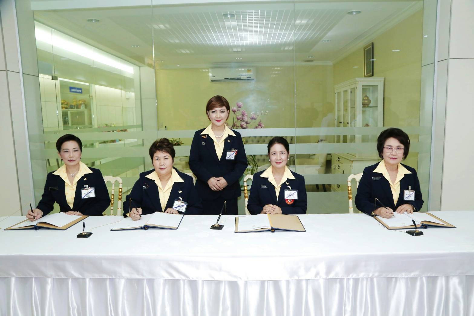 ๐๓๗ เมื่อวันที่ ๘ มกราคม ๒๕๖๐ คุณสุปราณี กสิวุฒิ เป็นผู้แทนนายกสมาคมภริยาข้าราชการสำนักงานปลัดกระทรวงกลาโหม พร้อมด้วยคณะกรรมการสมาคมฯ ร่วมทอดถวายแจกันดอกไม้และลงนามถวายพระพร เนื่องในวันคล้ายวันประสูติของพระเจ้าหลานเธอ พระองค์เจ้าสิริวัณณวรีนารีรัตน์ ณ วังศุโขทัย