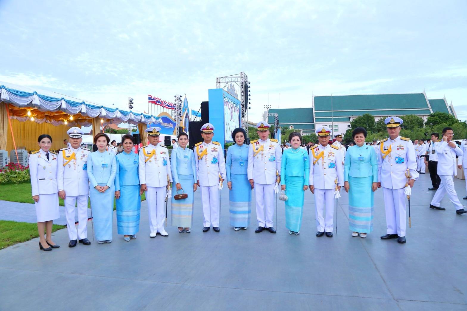 ๐๙๓ เมื่อวันที่ ๑๒ สิงหาคม ๒๕๖๑ นายกสมาคมภริยาฯ ร่วมพิธีทำบุญตักบาตร ถวายเป็นพระราชกุศลแด่ ส...