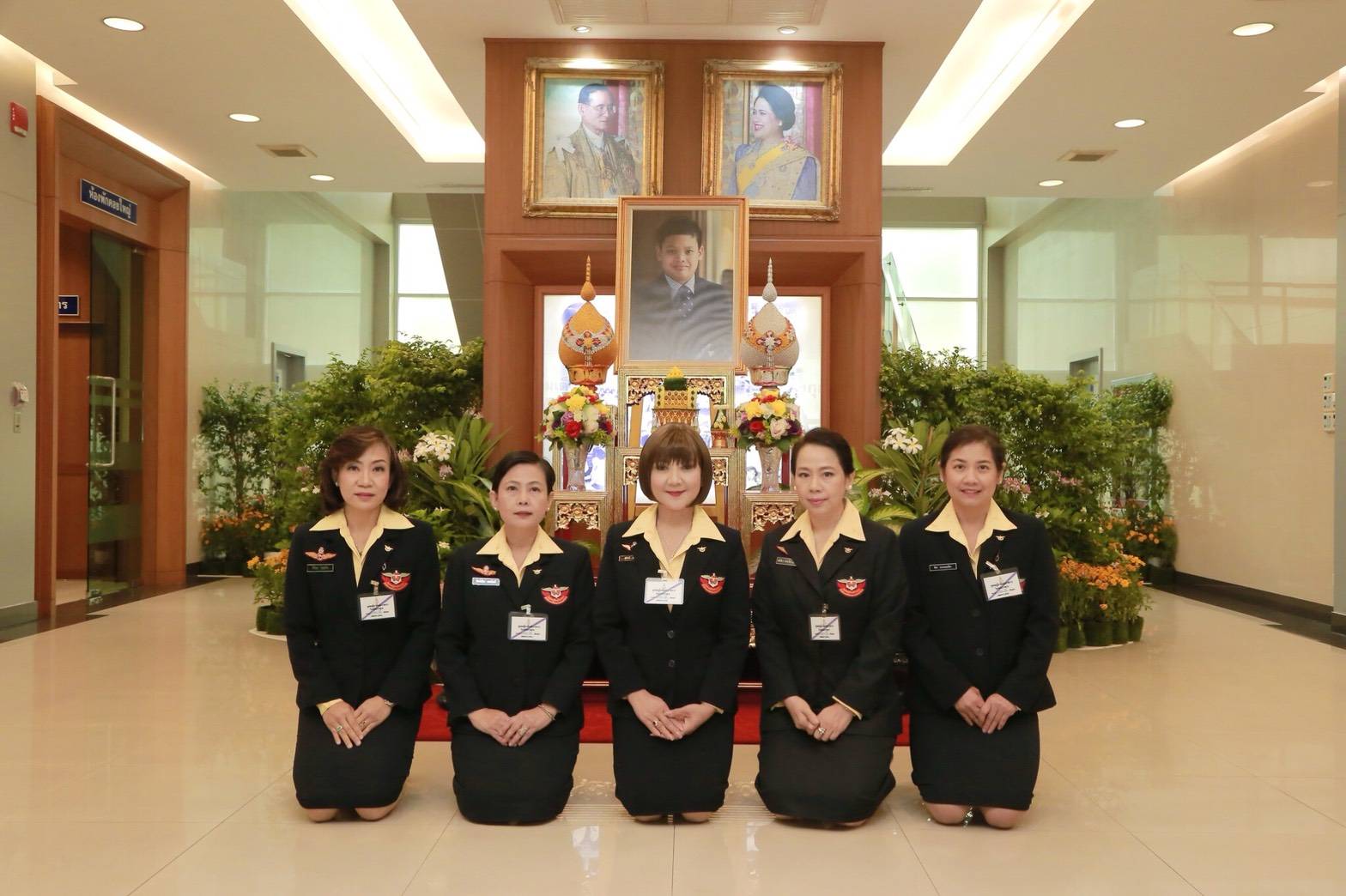 ๐๖๓ เมื่อวันที่ ๒๙ เมษายน ๒๕๖๑ คุณสุปราณี กสิวุฒิ เป็นผู้แทนนายกสมาคมภริยาฯ พร้อมด้วยคณะกรรมการสมาคมฯ ร่วมทอดถวายแจกันดอกไม้และลงนามถวายพระพร เนื่องในวันคล้ายวันประสูติ พระเจ้าหลานเธอ พระองค์เจ้าทีปังกรรัศมีโชติ ณ วังอัมพร ถ.อู่ทอง