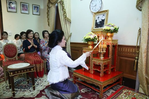 ๐๖๐ เมื่อวันพฤหัสบดีที่ ๑๙ เมษายน ๒๕๖๑ สมาคมภริยาข้าราชการสำนักงานปลัดกระทรวงกลาโหม จัดกิจกรรมสืบ...