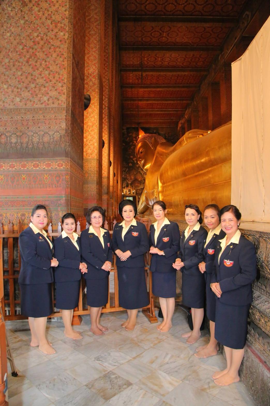 ๐๕๒ เมื่อวันที่ ๒๓ กุมภาพันธ์ ๒๕๖๑ นายกสมาคมภริยาฯ เป็นประธานในพิธีสงฆ์ โครงการบริบาลพระภิกษุสงฆ์ฯ เพื่อถวายเป็นพระราชกุศลแด่ พระบาทสมเด็จพระปรมินทรมหาภูมิพลอดุลยเดช บรมนาถบพิตร ณ ศาลาเลื่อนศักดิ์ เจียมอุดม วัดพระเชตุพนวิมลมังคลารามราชวรมหาวิหาร (วัดโพธิ์) กรุงเทพฯ