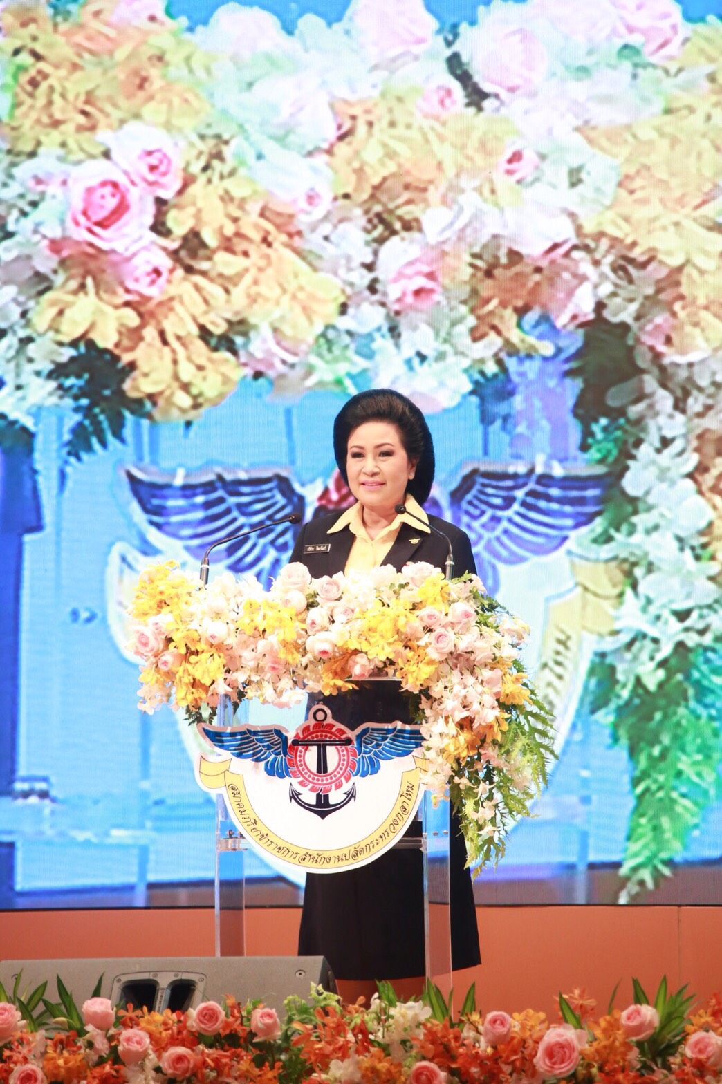 ๐๑๒ เมื่อวันที่ ๙ พฤศจิกายน ๒๕๖๐ นายกสมาคมภริยาฯ เป็นประธานจัดงานวันคล้ายวันสถาปนาสมาคมฯ ครบรอบ ๒๗ ปี ณ ที่ทำการสมาคมฯ (ตึกโดม) ภายในกรมการพลังงานทหาร ศูนย์การอุตสาหกรรมป้องกันประเทศและพลังงานทหาร เขตราชเทวี และ ห้องพินิตประชานาถในศาลาว่าการกลาโหม