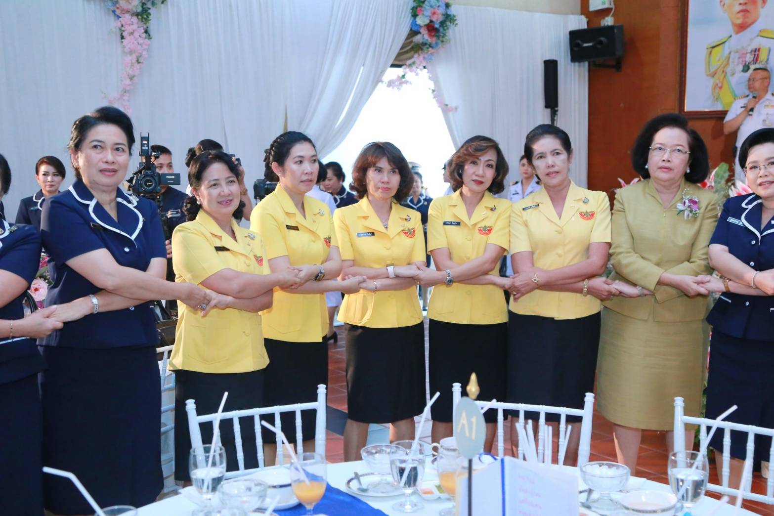 ๐๗๙ เมื่อวันที่ ๑๗ พฤษภาคม ๒๕๖๒ พันเอกหญิงนิศารัตน์ รุ่งสิตา อุปนายกสมาคมภริยาฯ เป็นผู้แทนนายกสมาคมฯ พร้อมด้วยคณะกรรมการฯ ร่วมงานวันคล้ายวันสถาปนาสมาคมภริยาทหารเรือ ครบรอบ ๔๔ ปี ณ ห้องปิ่นเกล้า สโมสรกรมแพทย์ทหารเรือ ถนนสมเด็จพระเจ้าตากสิน เขตธนบุรี กรุงเทพฯ