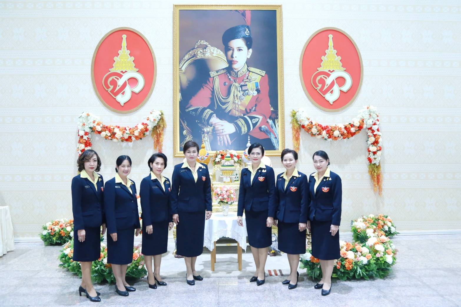 001 เมื่อวันที่ ๓ ตุลาคม ๒๕๖๒ นายกสมาคมภริยาฯ พร้อมด้วยคณะกรรมการฯ ร่วมลงนามถวายพระพรชัยมงคลและทอดถวายแจกันดอกไม้สด สมเด็จเจ้าฟ้าฯ กรมพระศรีสวางควัฒนวรขัตติยราชนารี ณ โรงพยาบาลจุฬาภรณ์ เขตหลักสี่ กรุงเทพฯ