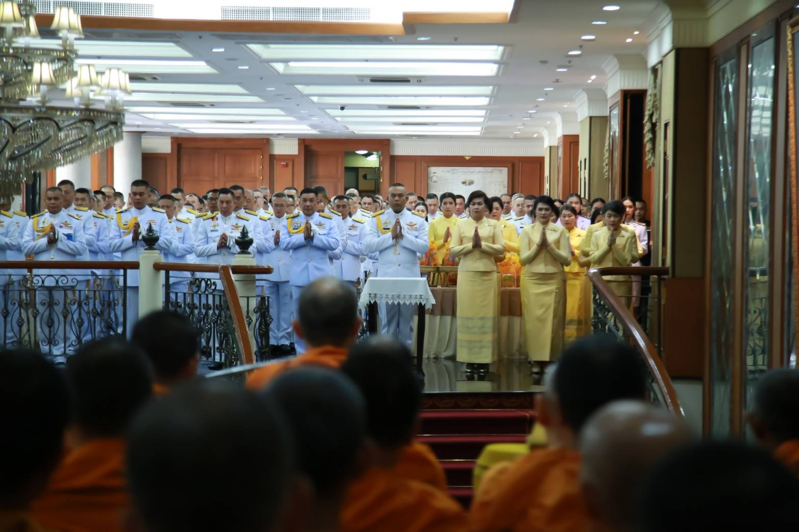 009 เมื่อวันที่ ๑๑ ตุลาคม ๒๕๖๒ นายกสมาคมภริยาฯ พร้อมด้วยคณะกรรมการฯ ร่วมพิธีทำบุญตักบาตรและพิธีสวดพระพุทธมนต์ ถวายเป็นพระราชกุศลแด่ พระบาทสมเด็จพระบรมชนกาธิเบศร มหาภูมิพลอดุลยเดชมหาราช บรมนาถบพิตร เนื่องในโอกาสวันคล้ายวันสวรรคต ณ ศาลาว่าการกลาโหม เขตพระนคร กรุงเทพฯ