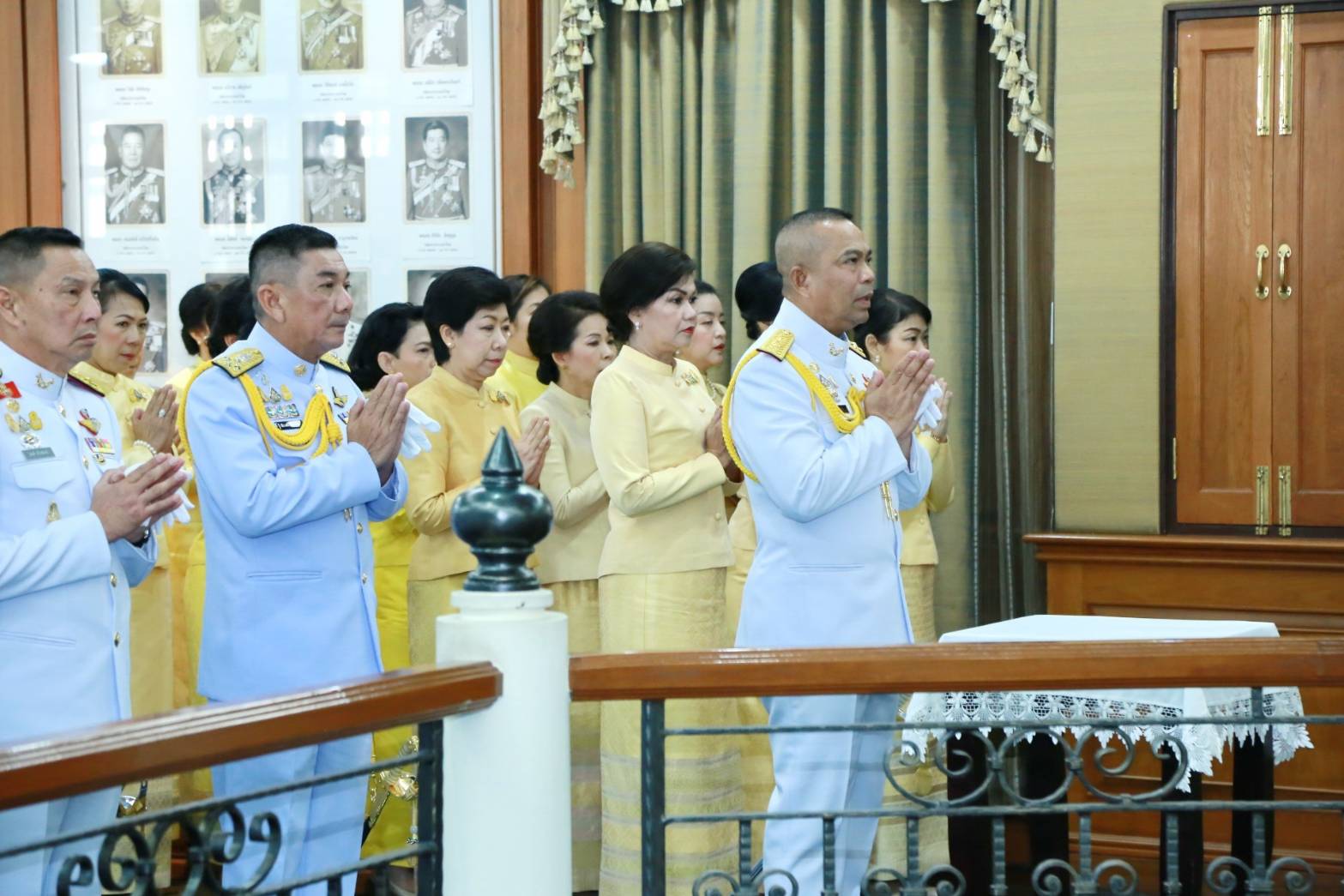 009 เมื่อวันที่ ๑๑ ตุลาคม ๒๕๖๒ นายกสมาคมภริยาฯ พร้อมด้วยคณะกรรมการฯ ร่วมพิธีทำบุญตักบาตรและพิธีสวดพระพุทธมนต์ ถวายเป็นพระราชกุศลแด่ พระบาทสมเด็จพระบรมชนกาธิเบศร มหาภูมิพลอดุลยเดชมหาราช บรมนาถบพิตร เนื่องในโอกาสวันคล้ายวันสวรรคต ณ ศาลาว่าการกลาโหม เขตพระนคร กรุงเทพฯ