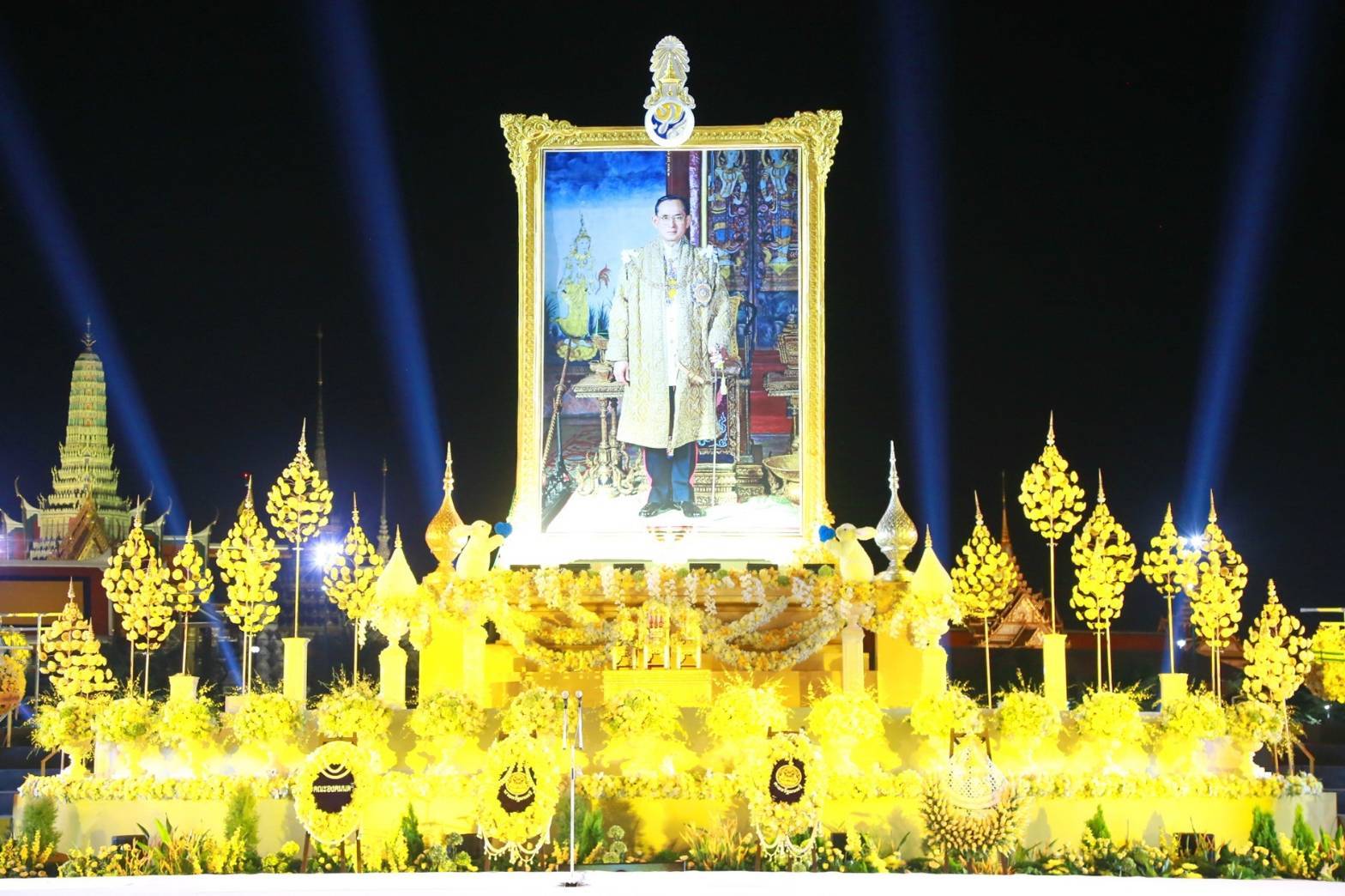 011 เมื่อวันที่ ๑๓ ตุลาคม ๒๕๖๒ คุณกาญจนา พิพิธวณิชการ เลขานุการสมาคมภริยาฯ เป็นผู้แทนนายกสมาคมฯ