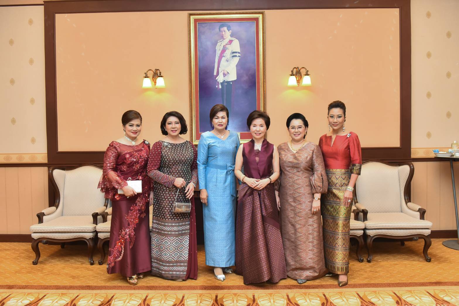 015 เมื่อวันที่ ๑๗ ตุลาคม ๒๕๖๒ นายกสมาคมภริยาฯ ร่วมงานเลี้ยงรับรองเนื่องในวันตำรวจ ณ สโมสรสำนักงานตำรวจแห่งชาติ ถ.วิภาวดี-รังสิต กรุงเทพ