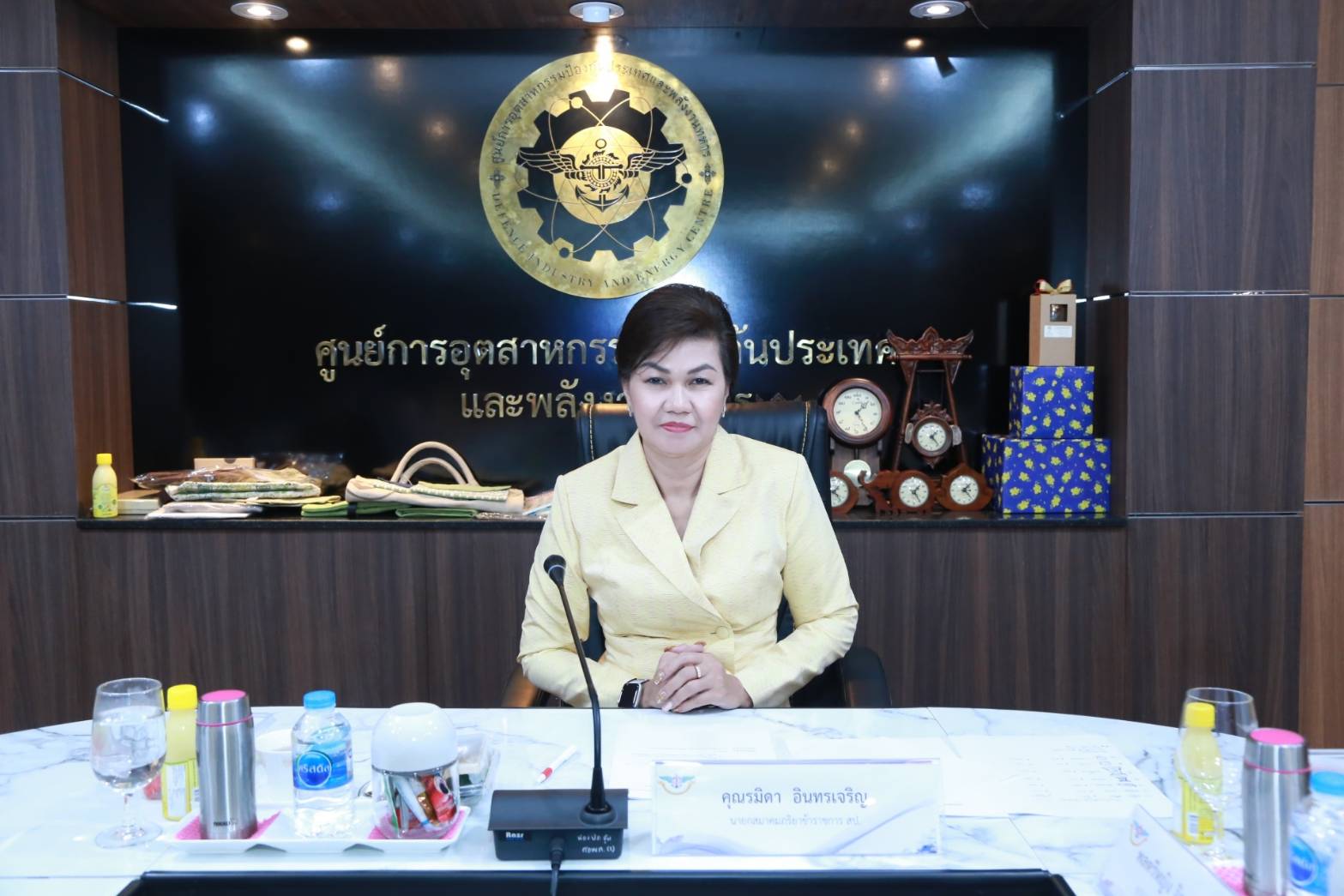 017 เมื่อวันที่ ๒๑ ตุลาคม ๒๕๖๒ นายกสมาคมภริยาฯ เป็นประธานการประชุมเตรียมการจัดงานกาชาด และก...