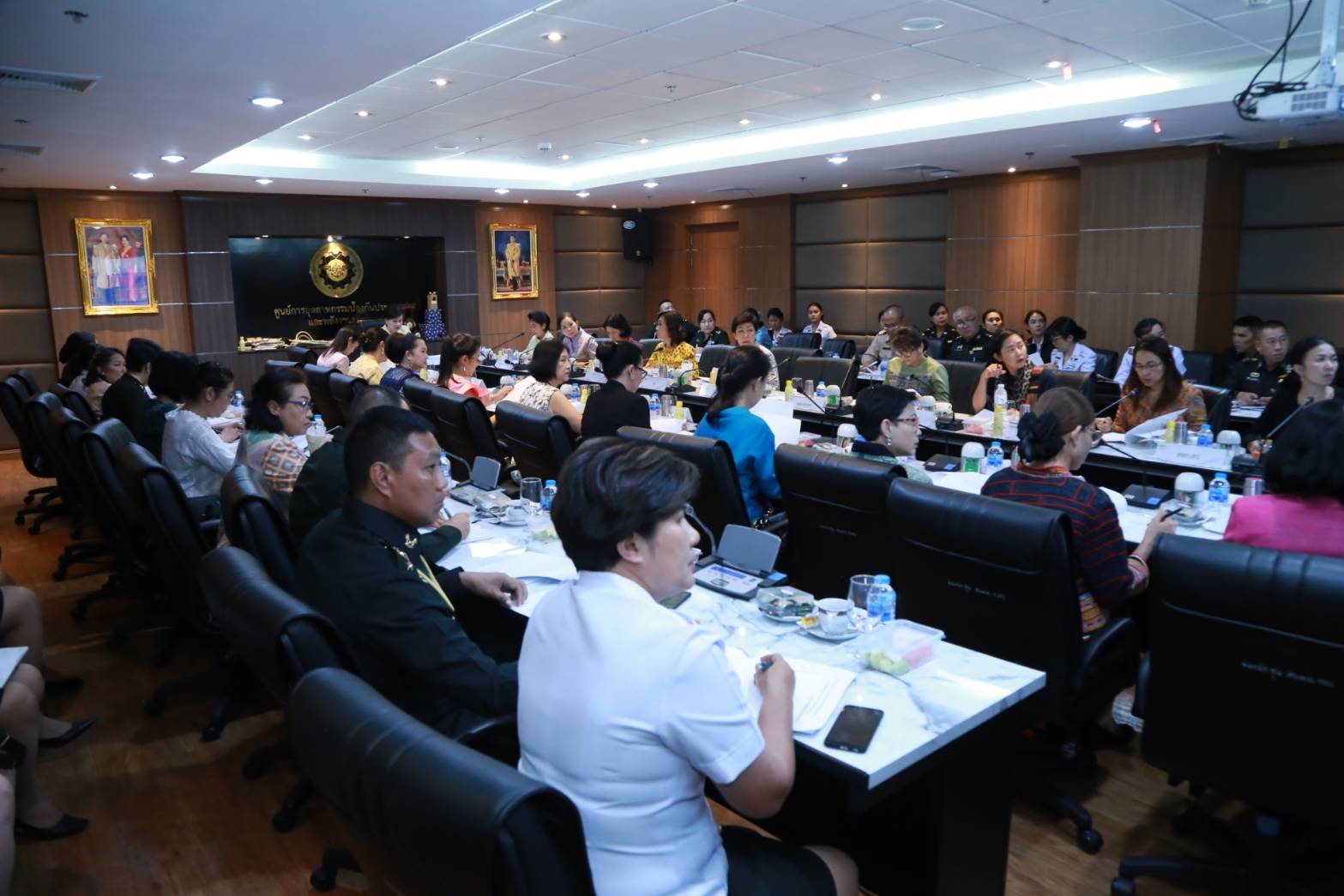 017 เมื่อวันที่ ๒๑ ตุลาคม ๒๕๖๒ นายกสมาคมภริยาฯ เป็นประธานการประชุมเตรียมการจัดงานกาชาด และการจัดงานวันคล้ายวันสถาปนาสมาคมฯ ครบรอบปีที่ ๒๙ ณ ห้องประชุม ชั้น ๘ ศูนย์การอุตสาหกรรมป้องกันประเทศและพลังงานทหาร อาคารสำนักงานปลัดกระทรวงกลาโหม (พื้นที่ศรีสมาน)