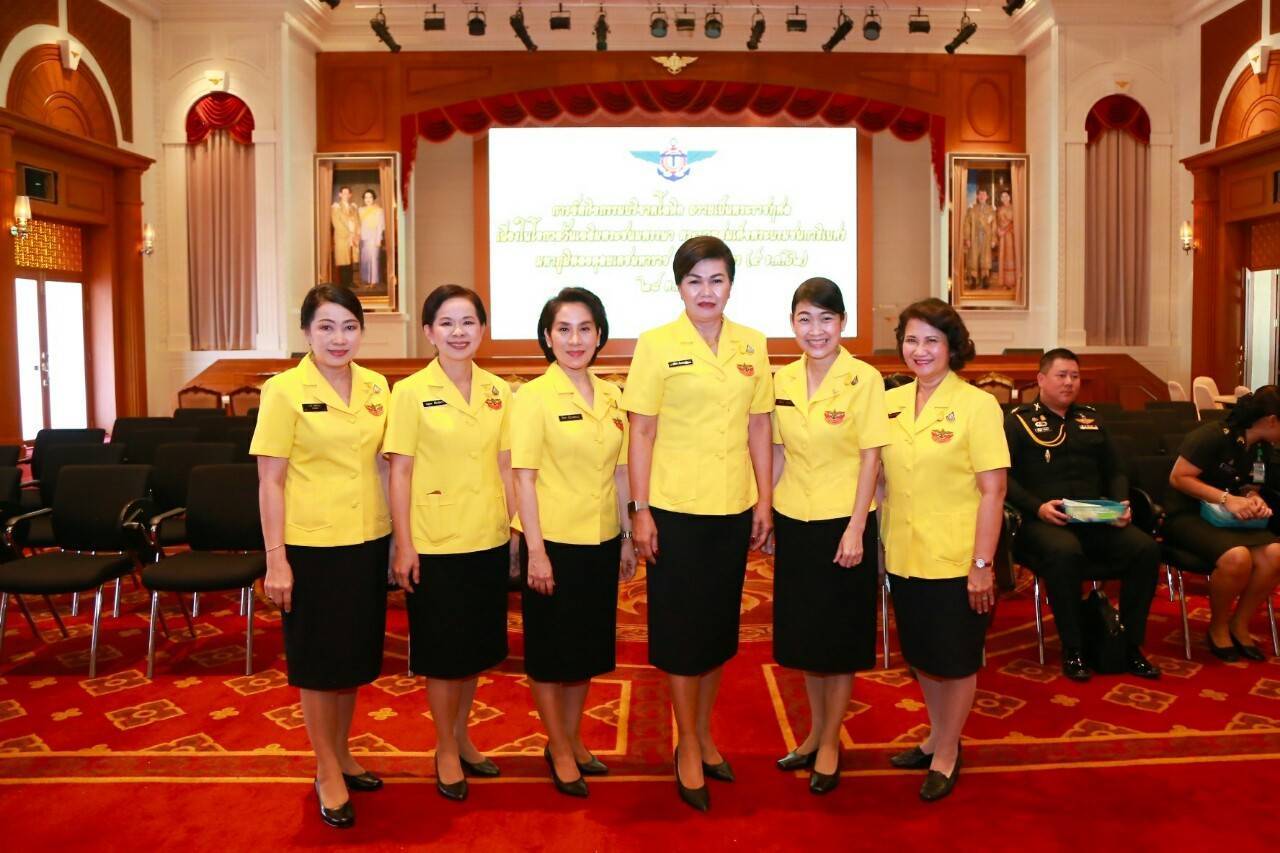 037 เมื่อวันที่ ๒๘ พฤศจิกายน ๒๕๖๒ นายกสมาคมภริยาฯ พร้อมด้วยคณะกรรมการฯ ร่วมกิจกรรมบริจาคโลห...