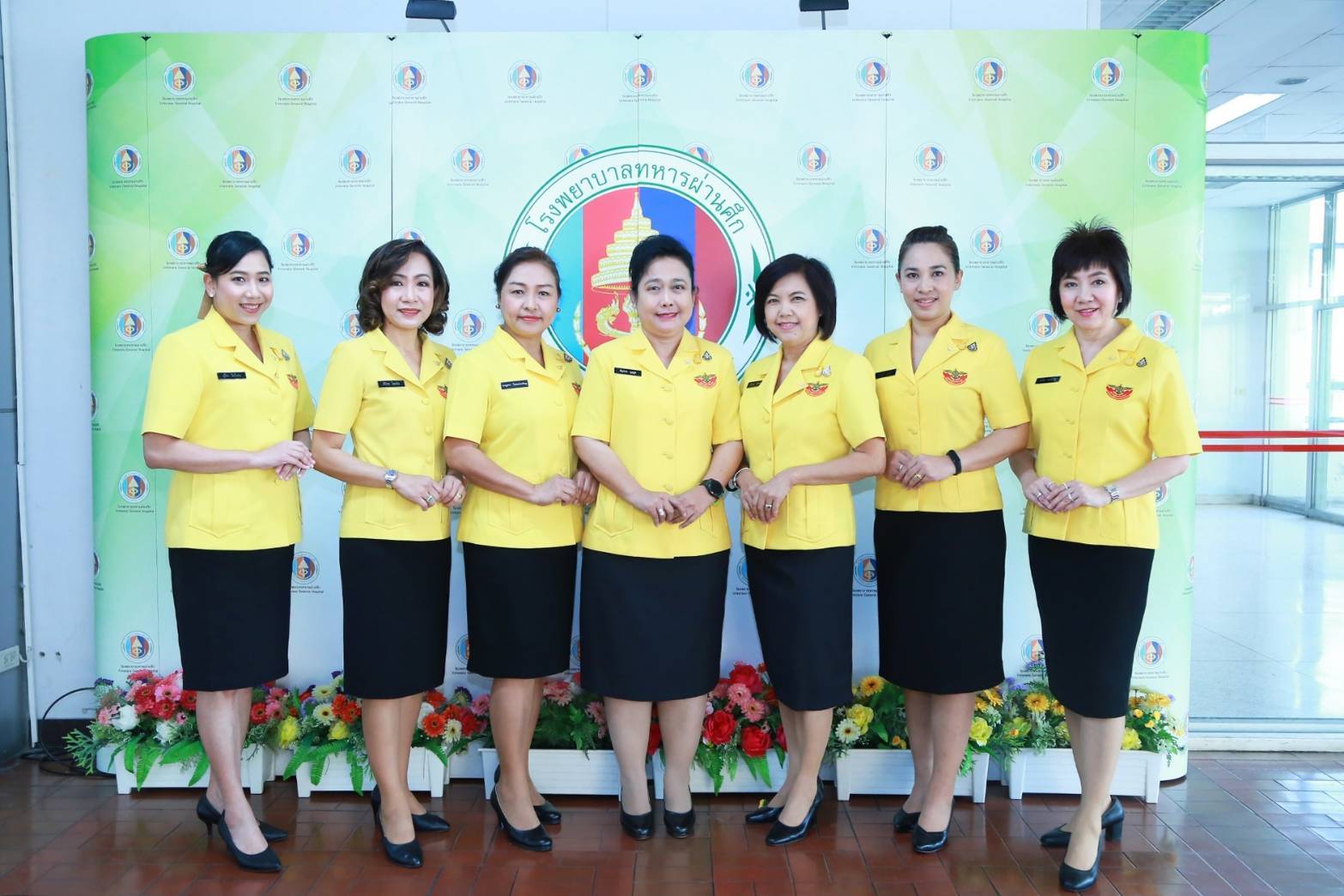 041 เมื่อวันที่ ๔ ธันวาคม ๒๕๖๒ คุณปัญจพร บุญสุข เป็นผู้แทนนายกสมาคมภริยาฯ พร้อมด้วยคณะกรรมก...