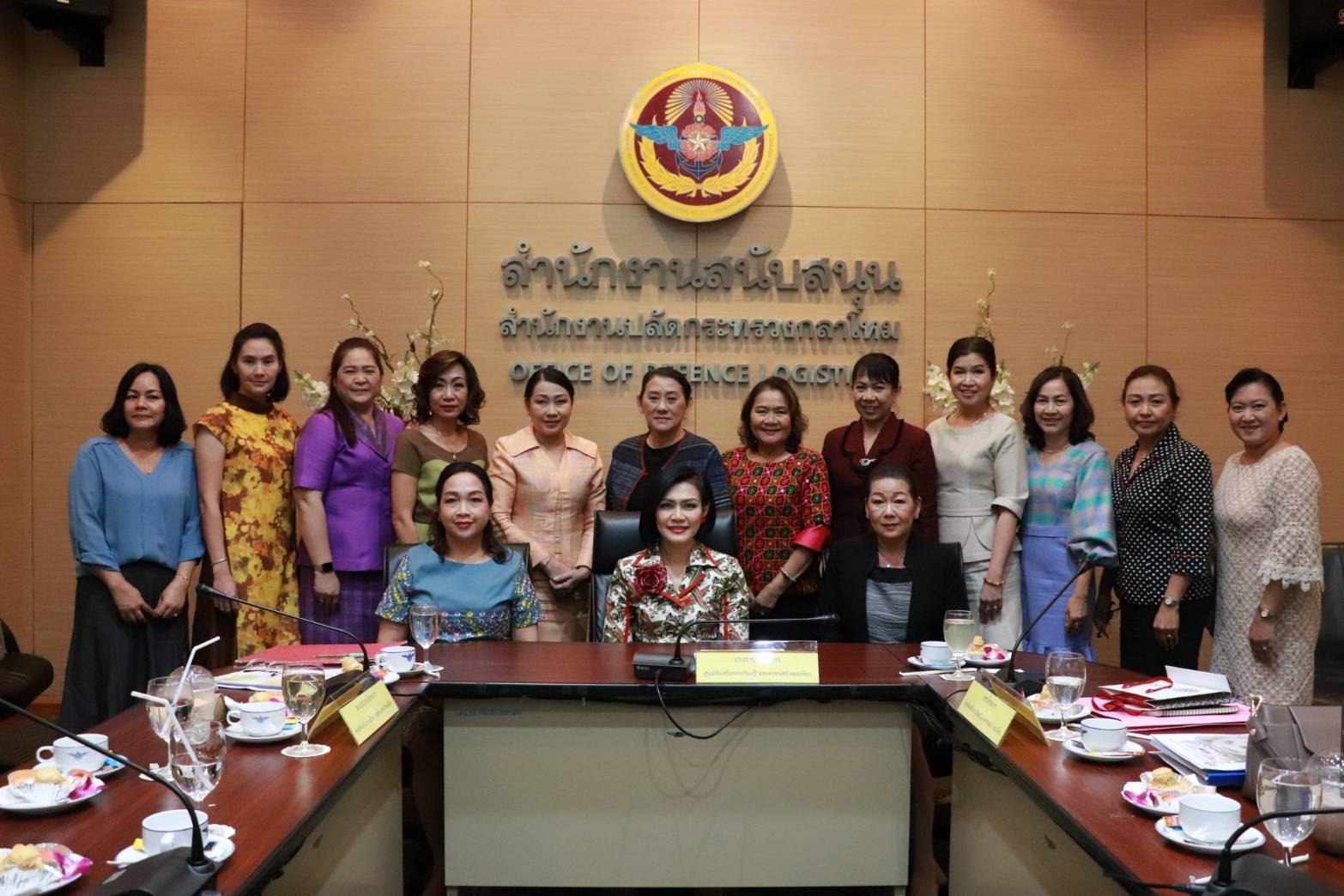 044 เมื่อวันที่ ๑๙ ธันวาคม ๒๕๖๒ คุณยุคลธร เกษโกวิท อุปนายกสมาคมภริยาฯ เป็นประธานการประชุมโครงการศูนย์ส่งเสริมการเรียนรู้และครอบครัวพอเพียง ณ ห้องประชุม ชั้น ๖ สำนักงานสนับสนุนสำนักงานปลัดกระทรวงกลาโหม(พื้นที่ถนนประชาชื่น)