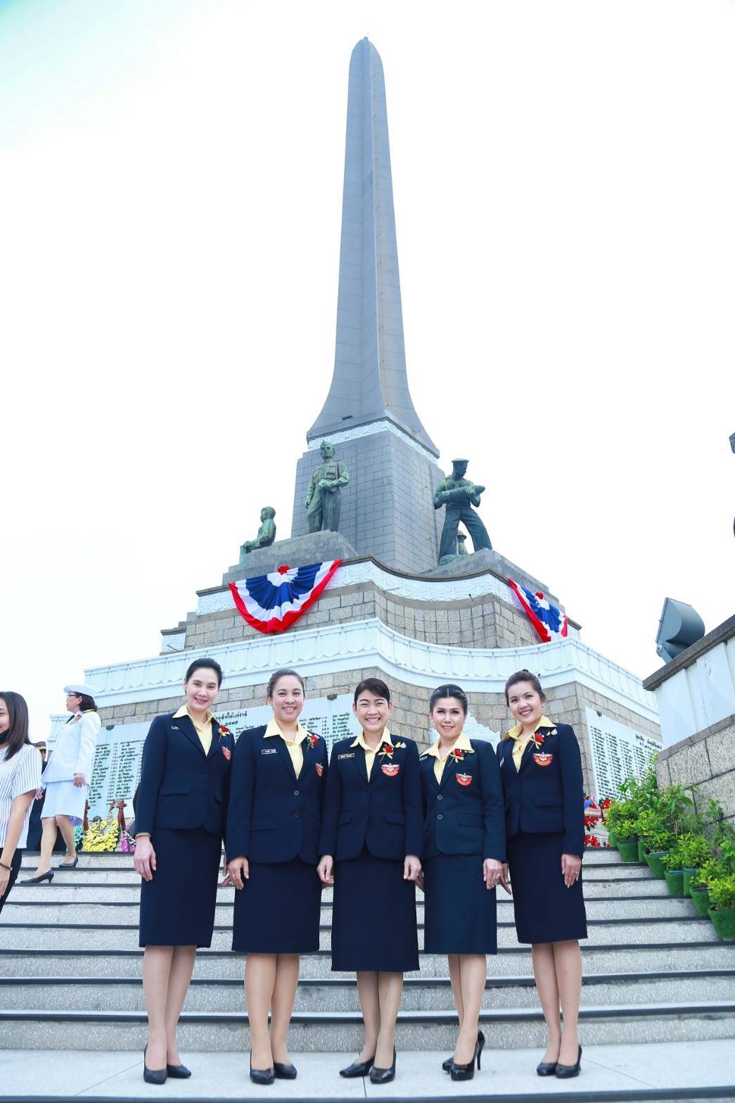 071 เมื่อวันที่ ๓ กุมภาพันธ์ ๒๕๖๓ คุณศิริรัตน์ นิลสมัย อุปนายกสมาคมภริยาฯ เป็นผู้แทนนายกสมาคมฯพร้อมด้วยคณะกรรมการสมาคมฯร่วมพิธีวางพวงมาลาเนื่องในวันทหารผ่านศึก ประจำปี ๒๕๖๓
