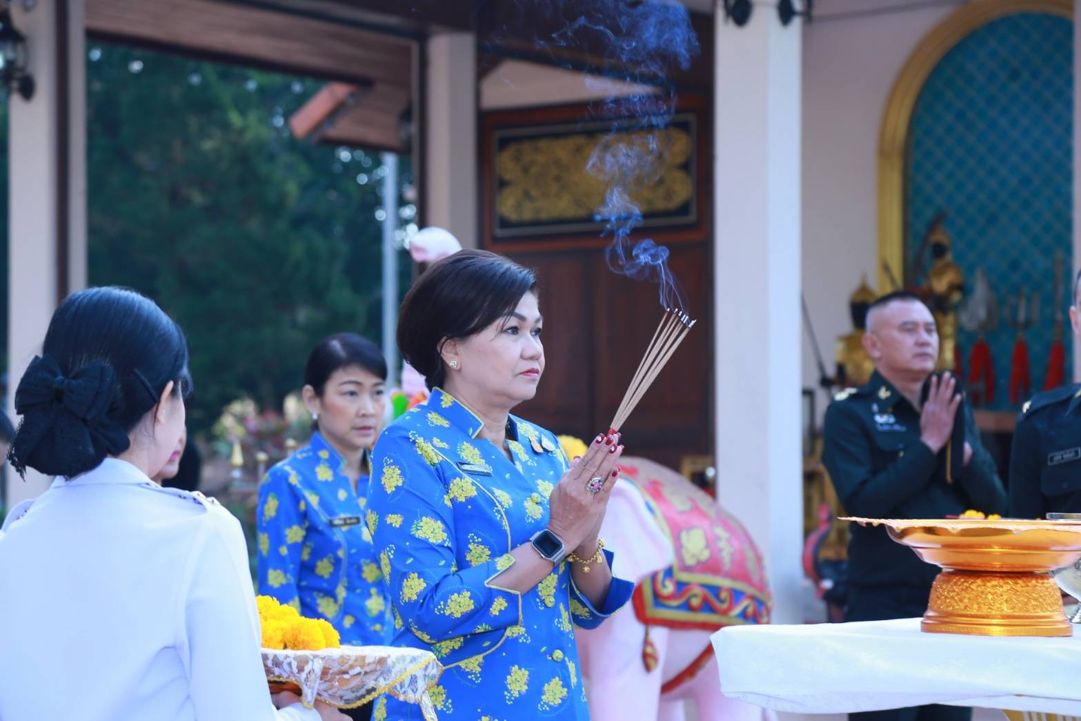 073 เมื่อวันที่ ๔-๗ กุมภาพันธ์ ๒๕๖๓ คุณรมิดา อินทรเจริญ นายกสมาคมภริยาฯ พร้อมด้วยคณะกรรมการฯ เดินทางไปตรวจเยี่ยมโครงการต่างๆ ของสมาคมฯ ณ ศูนย์พัฒนาปิโตรเลียมภาคเหนือ กรมการพลังงานทหาร ศูนย์การอุตสาหกรรมป้องกันประเทศและพลังงานทหาร อ.ฝาง จ.เชียงใหม่